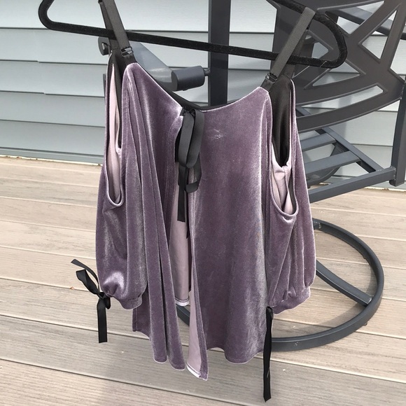 Tie back velvet top - Picture 1 of 4